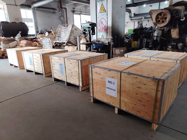 Hoppas fortsätta spela dessa plastsprutformar roller i den nya fabriken.