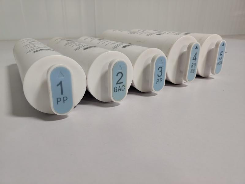 Vi har framgångsrikt exporterat en full behållare med vattenrenare filterelement och relaterade tillbehör.