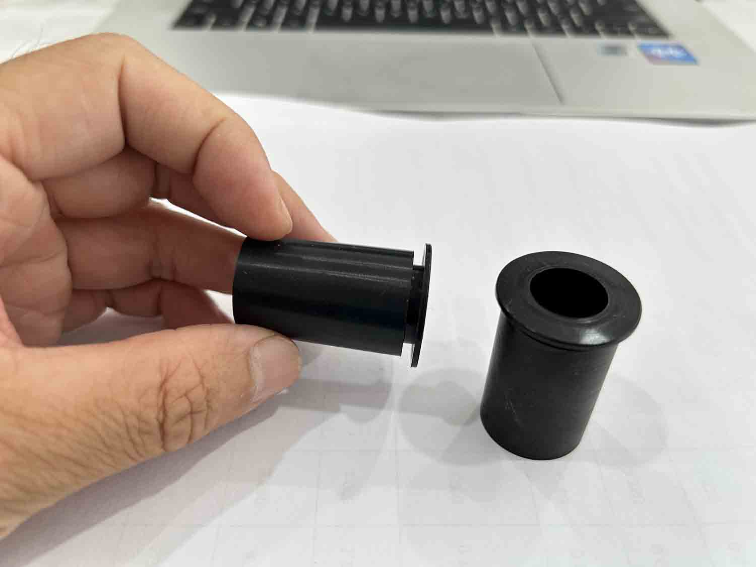 Anpassad radarsilikonfäste | 50 strand A, väderbeständig och UV-resistent
