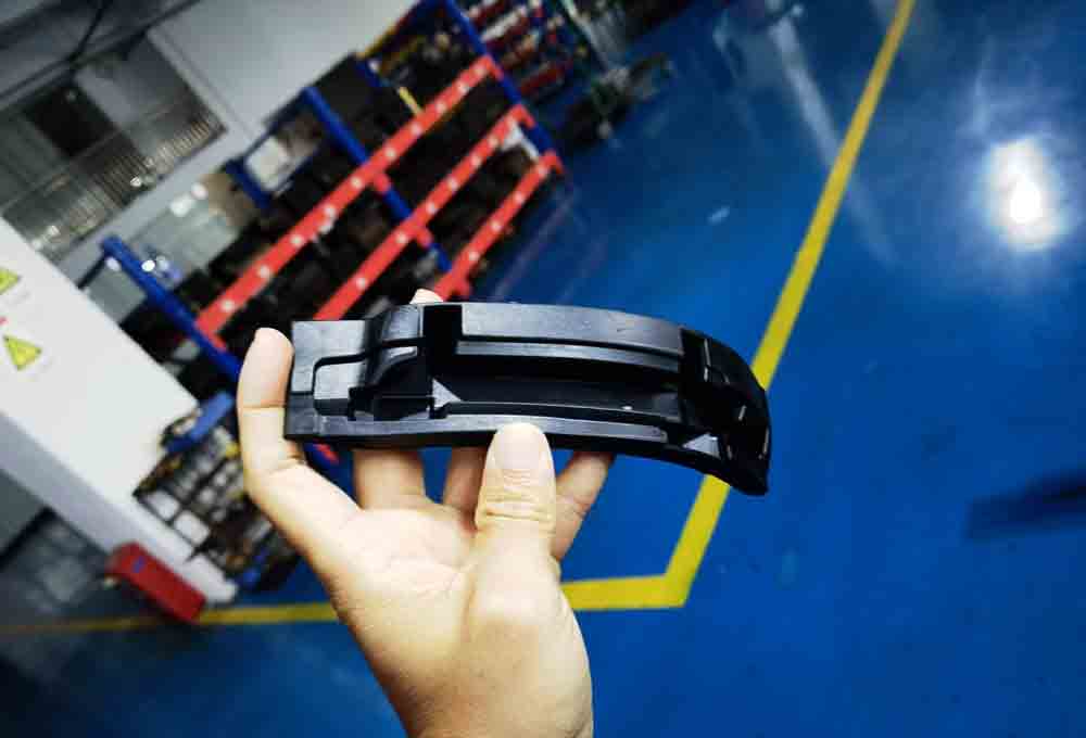 Precisionsgjutna maskeringslock av naturgummi för spraymålning av fordonslampor